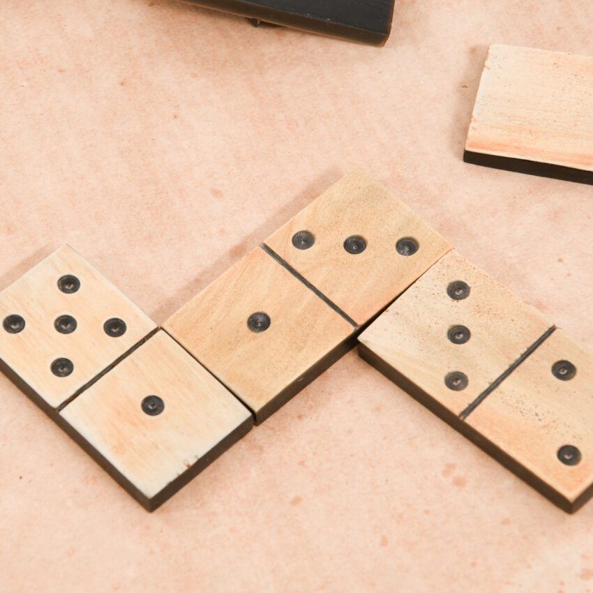 Skull Cross Sword Bone and Horn Dominoes - Image 3