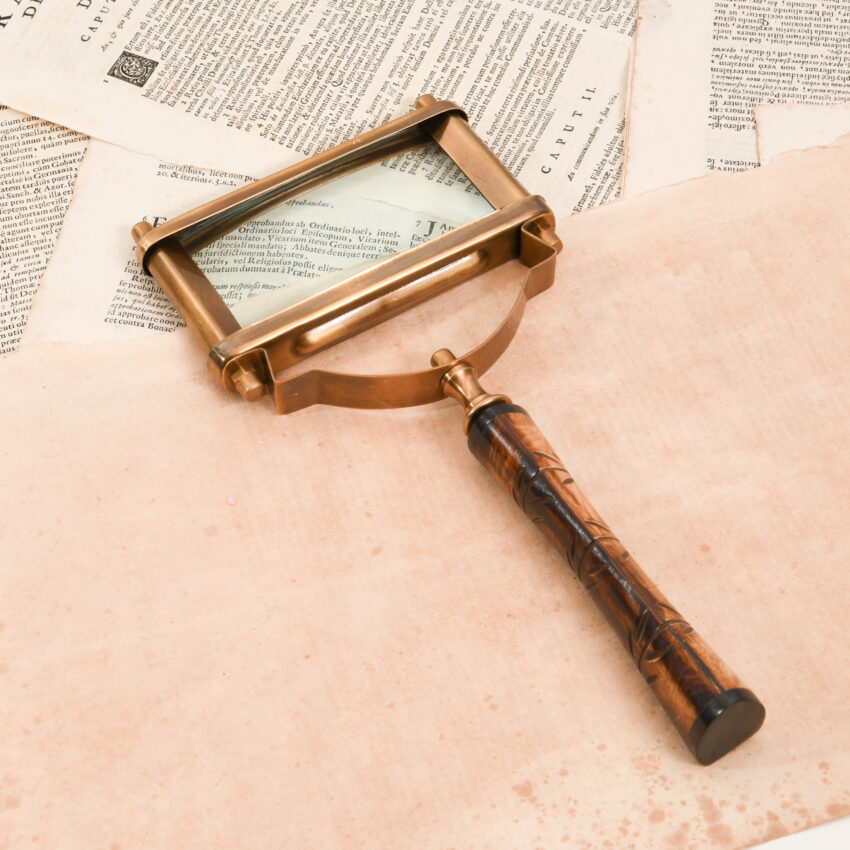 Antiqued Brass Magnifier, Horn Handle