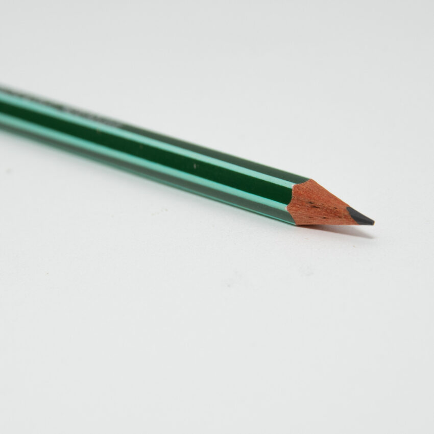 Vintage Othello 2H Pencils (Pack of 12) - Swan Pencil Co. - Image 3